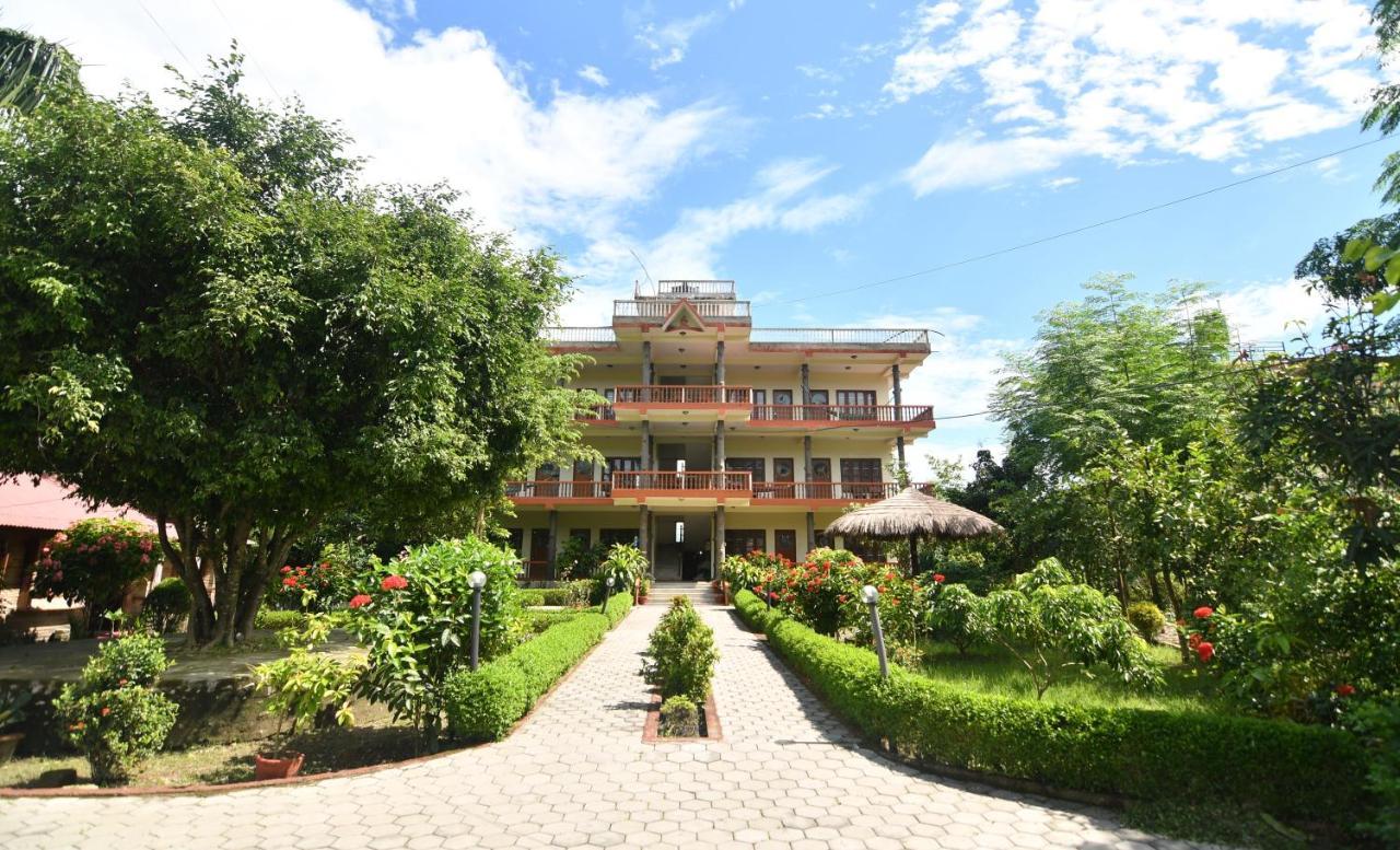 Eden Jungle Resort Sauraha Luaran gambar