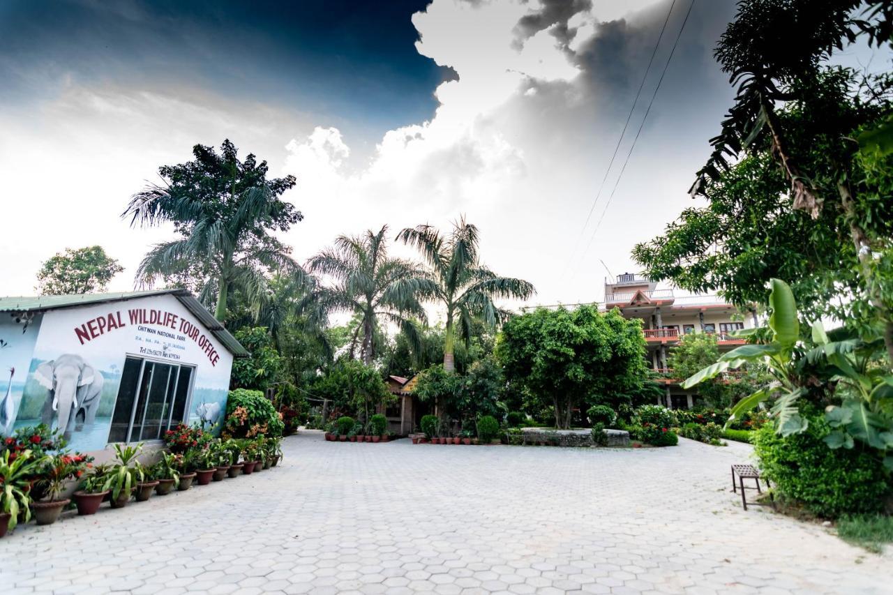 Eden Jungle Resort Sauraha Luaran gambar