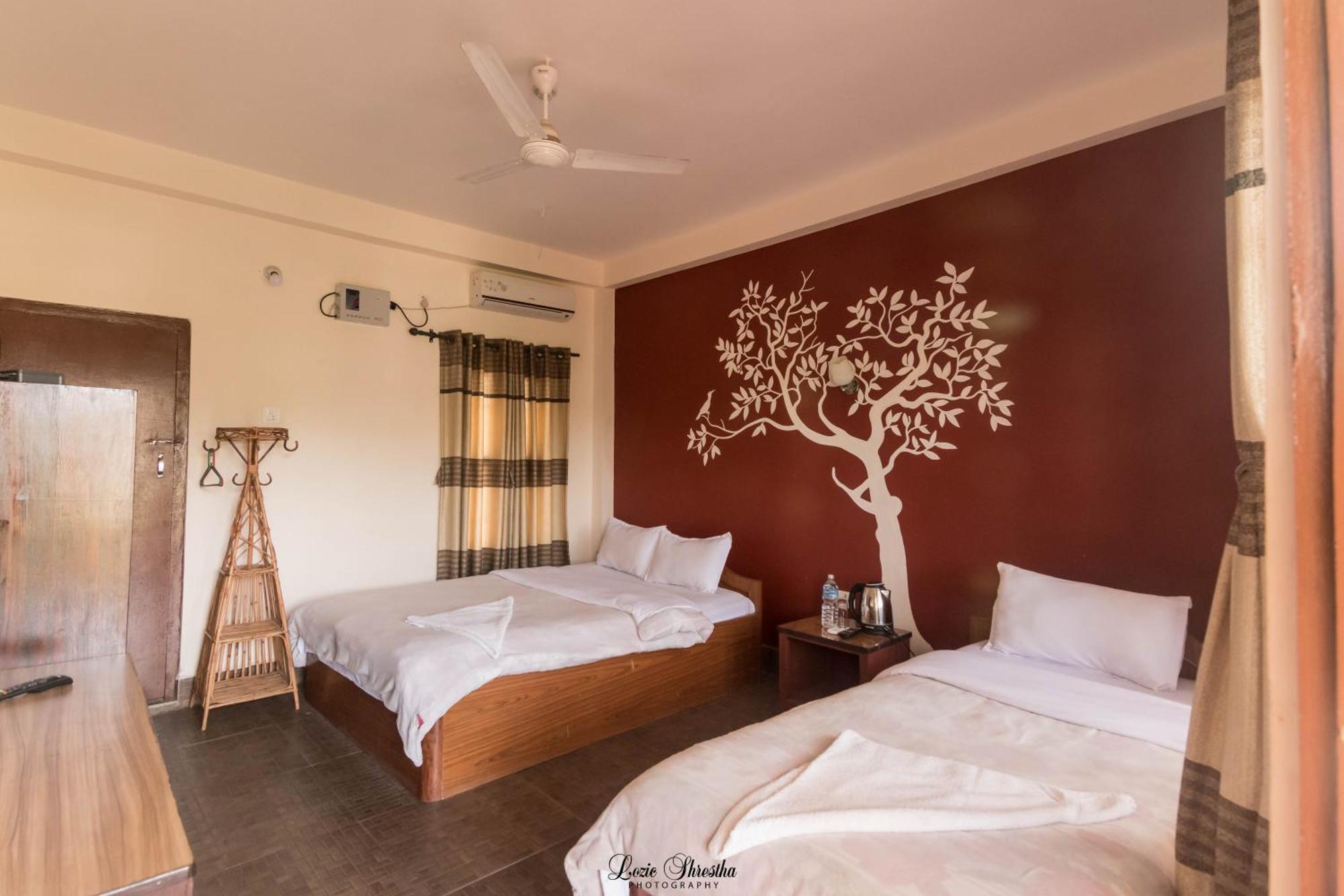 Eden Jungle Resort Sauraha Luaran gambar