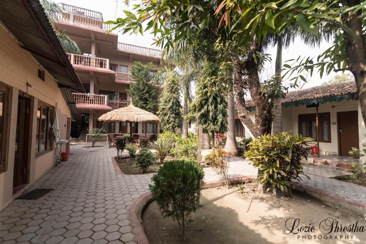 Eden Jungle Resort Sauraha Luaran gambar