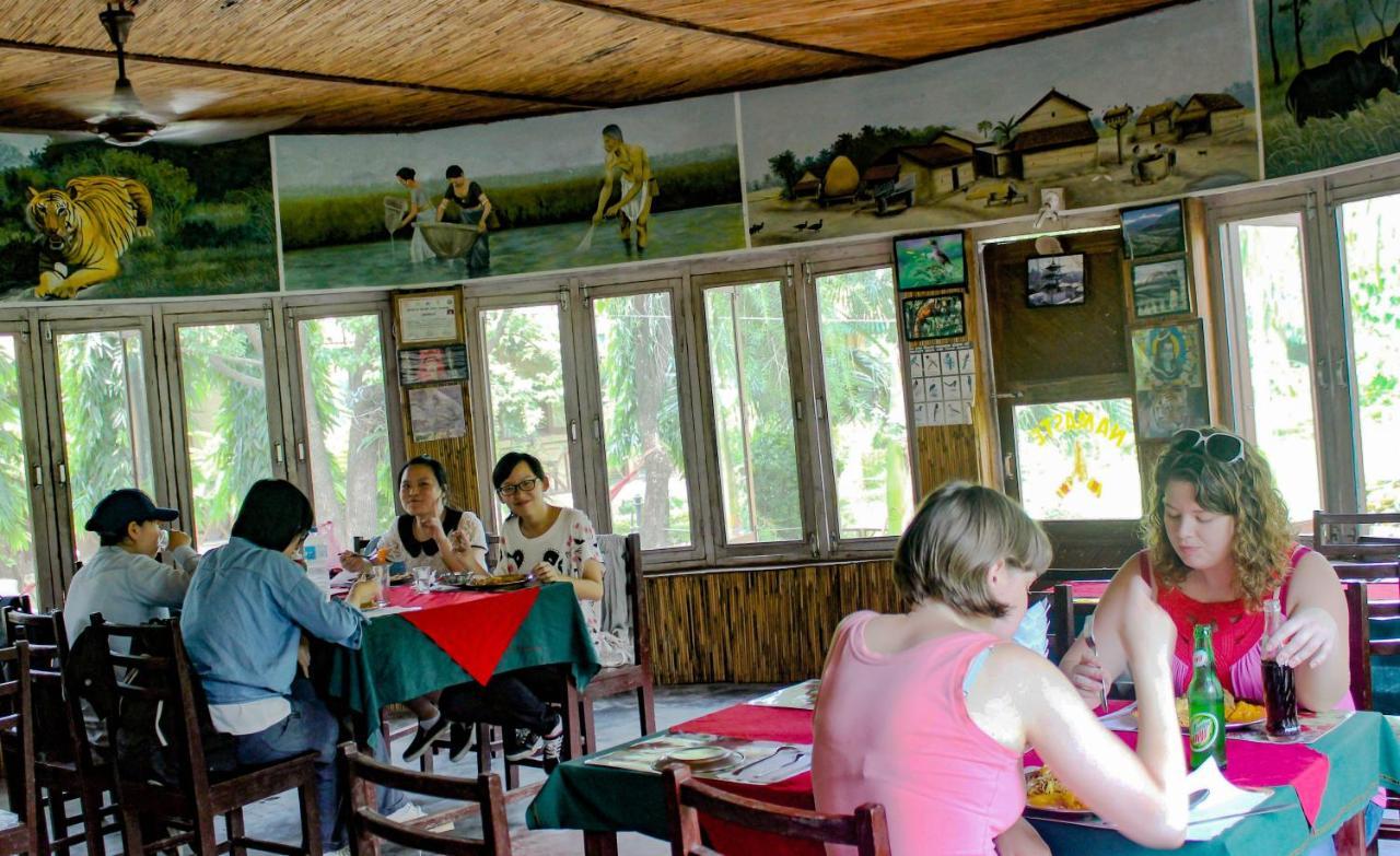 Eden Jungle Resort Sauraha Luaran gambar